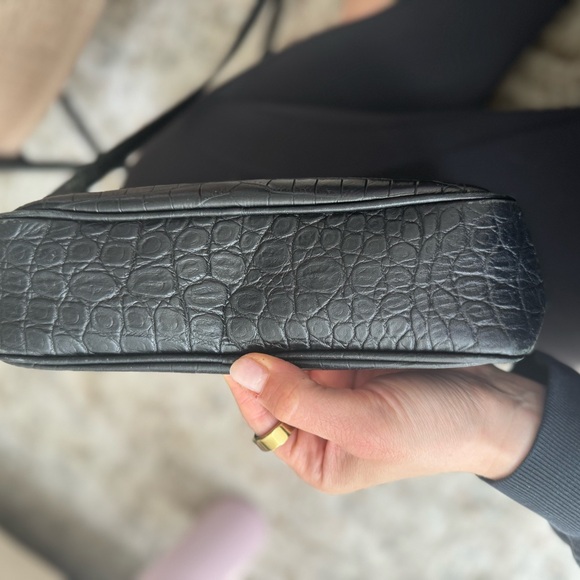 YSL Lou Croc-Embossed Camera Bag - Picture 5 of 9